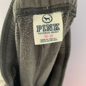 PINK Victoria's Secret Pants - PINK VICTORIA’S SECRET Medium Gray Crop Sweatpants PINK Victoria's Secret Pants - PINK VICTORIA’S SECRET Medium Gray Crop Sweatpants